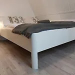 Haus Meeresbrise 아파트 부숨